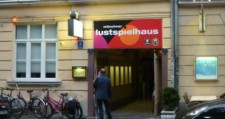 http://muenchnr.de/wp-content/uploads/Theater-lustspielhaus-225x119.jpg